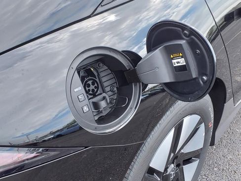 New 2025 Hyundai Ioniq 6 SE AWD/4WD image 10