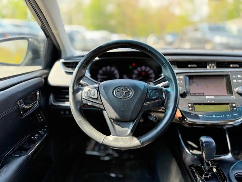 Used 2013 Toyota Avalon Limited FWD image 16