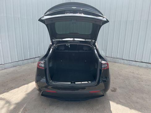 Used 2022 Tesla Model Y Performance AWD/4WD image 8