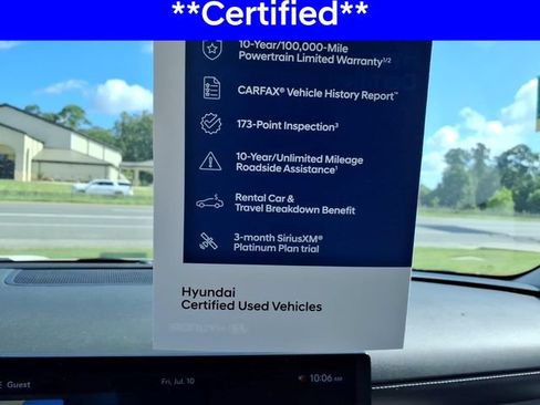 Certified 2025 Hyundai Tucson SE FWD image 1