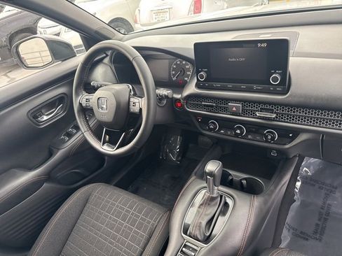 Used 2025 Honda HR-V Sport image 12
