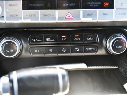 Used 2019 Kia Stinger GT1 RWD image 26