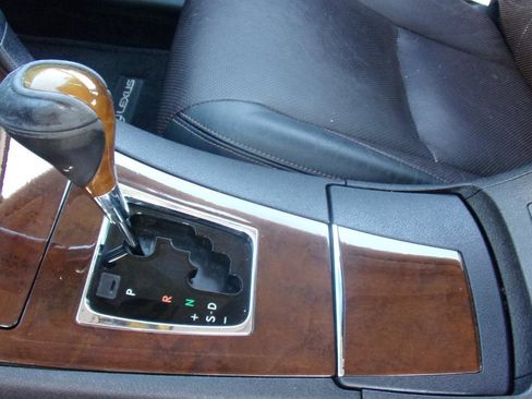 Used 2010 Lexus ES 350 FWD image 6
