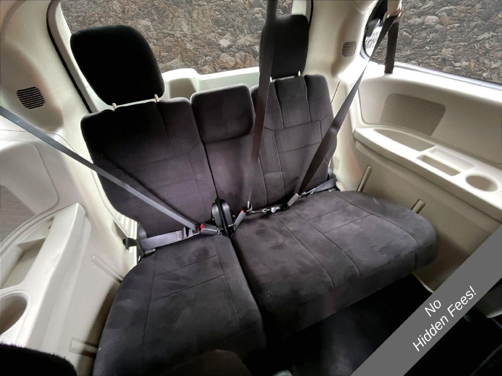 Used 2013 Dodge Grand Caravan SE FWD image 22
