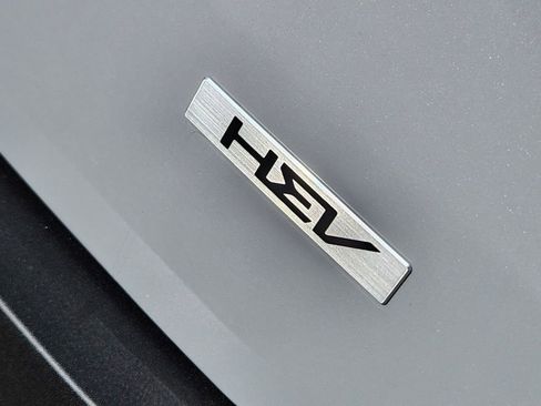 Certified 2025 Kia Carnival SX image 9