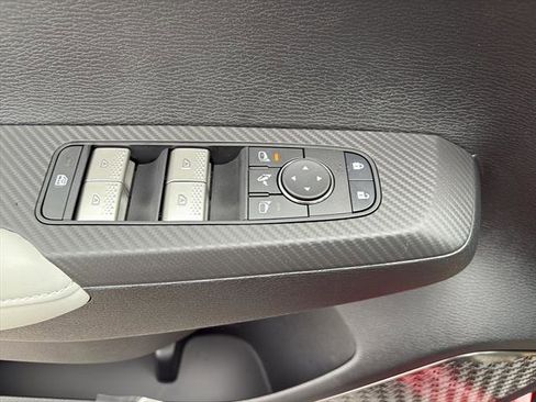 New 2026 Mitsubishi Outlander SE image 16