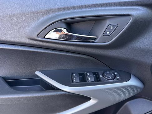 New 2026 Chevrolet Trax RS w/ Driver Confidence Package FWD image 10