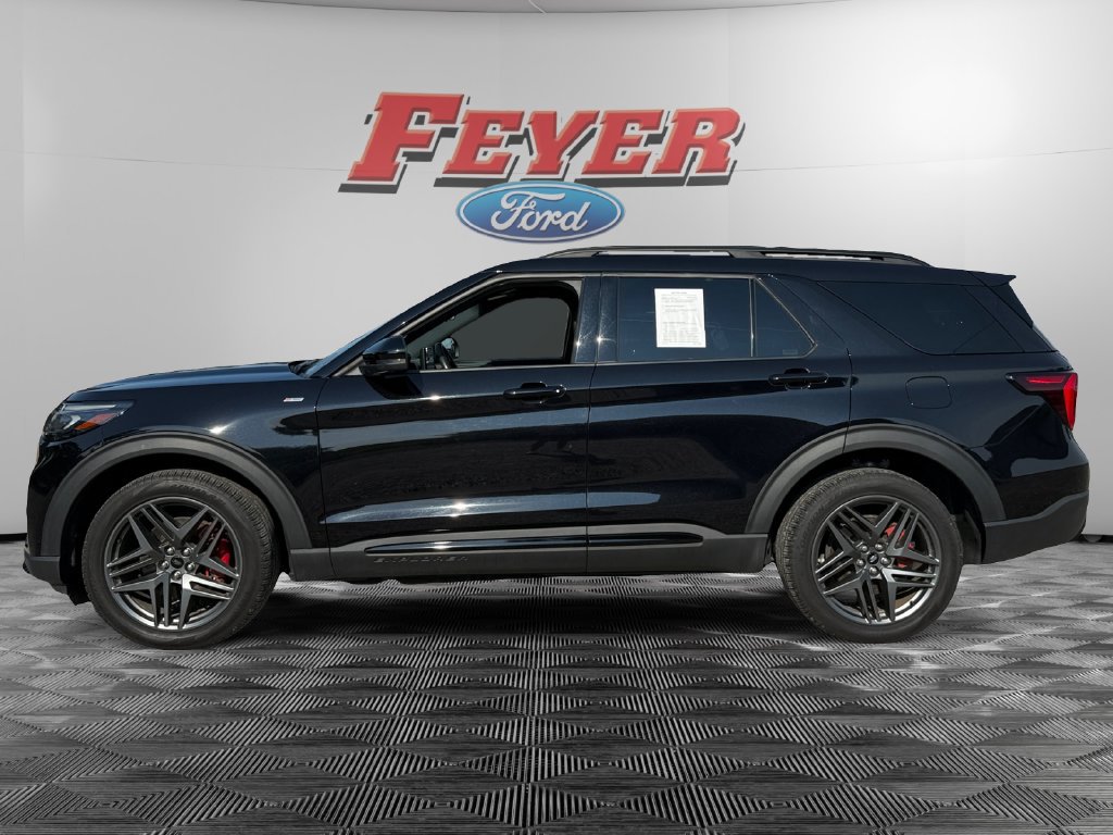 Certified 2025 Ford Explorer ST-Line w/ ST-Line Street Pack AWD/4WD image 2