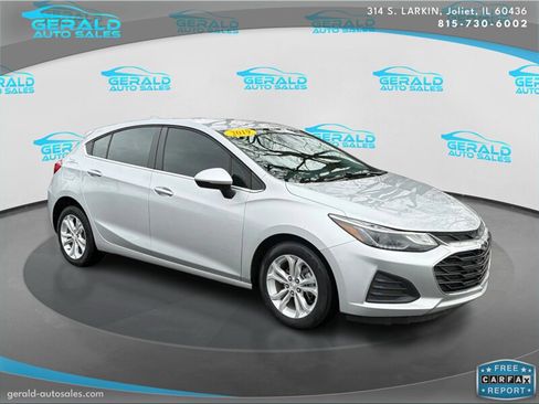 Used 2019 Chevrolet Cruze LT image 9