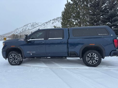 Used 2021 GMC Sierra 2500 AT4 w/ AT4 Premium Plus Package image 5
