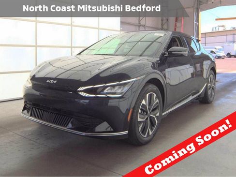 Used 2023 Kia EV6 Wind RWD image 1