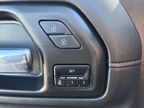 Used 2023 GMC Sierra 3500 AT4 w/ AT4 Preferred Package image 12