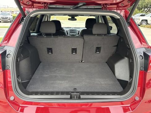 Used 2021 Chevrolet Equinox LT FWD image 13
