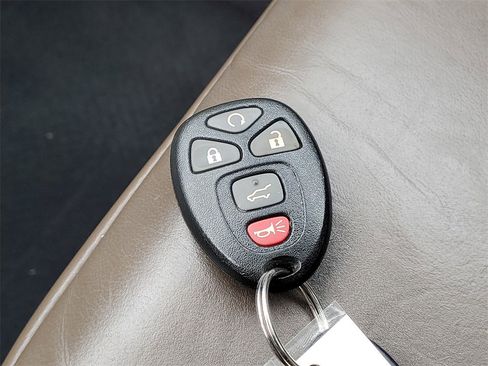 Used 2014 GMC Acadia SLT image 31