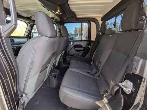 Used 2023 Jeep Gladiator Sport w/ Trailer Tow Package image 15