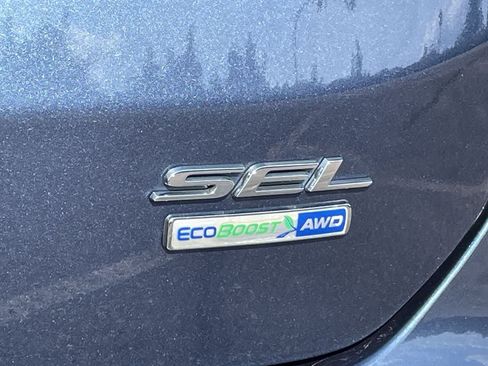 Used 2019 Ford Edge SEL w/ Equipment Group 201A AWD/4WD image 39