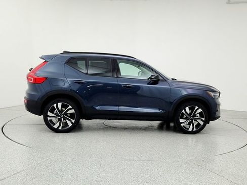 New 2026 Volvo XC40 B5 Ultra w/ Climate Package image 4