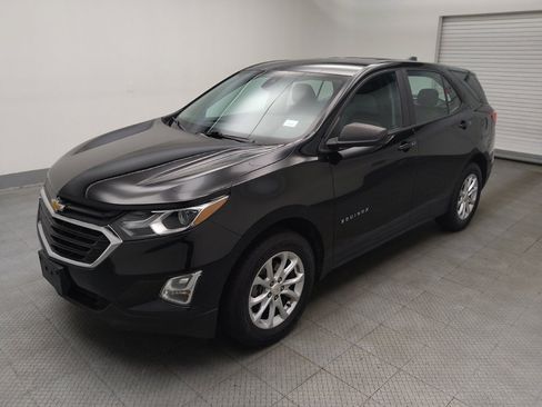 Used 2020 Chevrolet Equinox LS AWD/4WD image 2