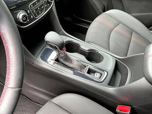 Used 2023 Chevrolet Equinox RS image 15