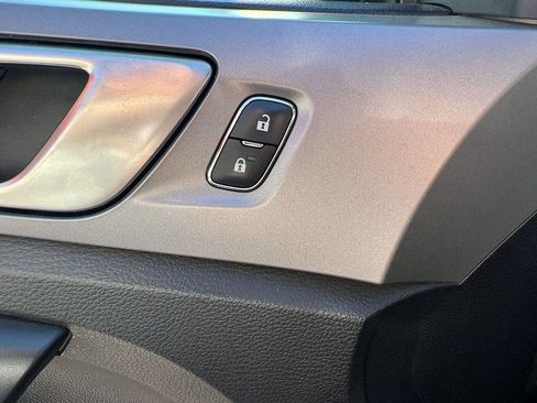 Used 2019 Ford Ranger XLT w/ Equipment Group 301A Mid image 17