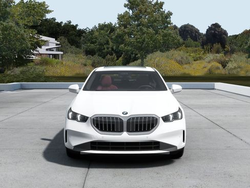 New 2026 BMW 530i 530i Sedan image 3