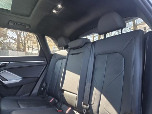 Used 2020 Audi Q3 2.0T Premium w/ Convenience Package image 23