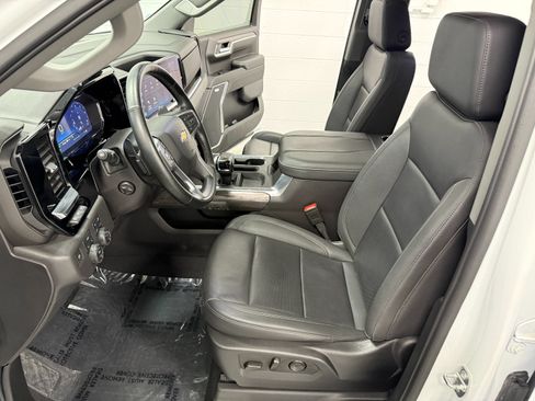 Used 2024 Chevrolet Silverado 1500 LTZ w/ LTZ Premium Package AWD/4WD image 13