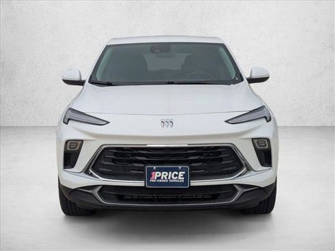 Used 2025 Buick Encore GX Preferred image 2