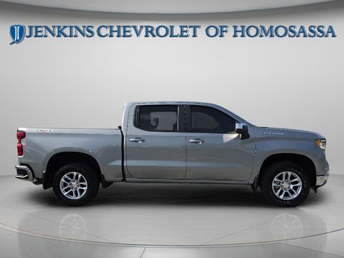 New 2026 Chevrolet Silverado 1500 LT w/ Convenience Package II AWD/4WD image 2