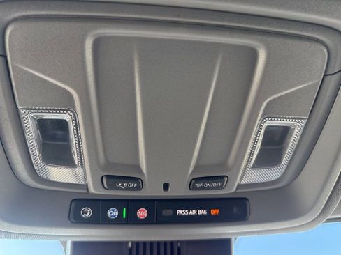 Used 2024 Chevrolet Silverado 1500 LT image 41