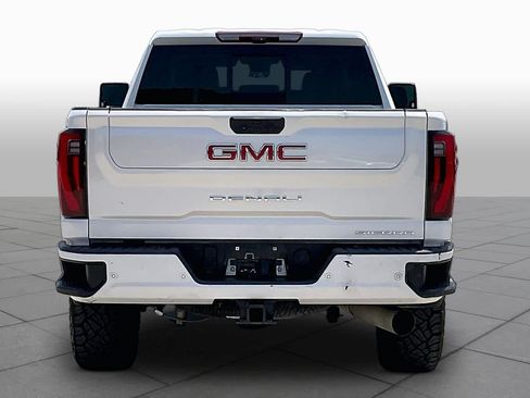 Used 2024 GMC Sierra 2500 Denali w/ Denali Reserve Package AWD/4WD image 5
