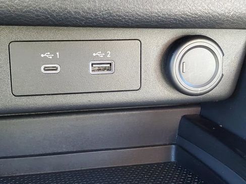 Used 2022 Nissan Rogue S image 25