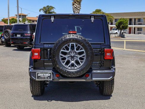 New 2025 Jeep Wrangler Sahara image 5