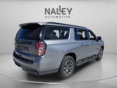 Used 2022 Chevrolet Suburban Z71 w/ Z71 Off-Road Package image 5