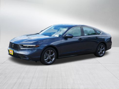 Used 2023 Honda Accord EX-L image 3