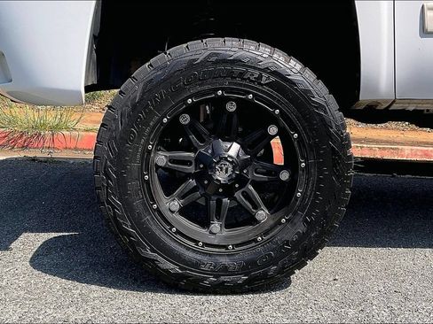 Used 2010 Chevrolet Silverado 1500 LT w/ Power Pack Plus AWD/4WD image 8