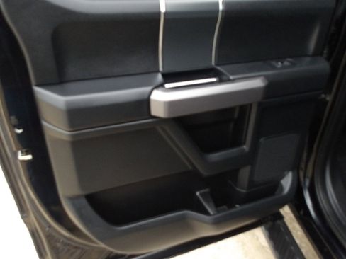 Used 2018 Ford F150 XLT w/ Equipment Group 302A Luxury image 16