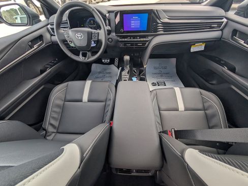 New 2026 Toyota Camry SE image 25