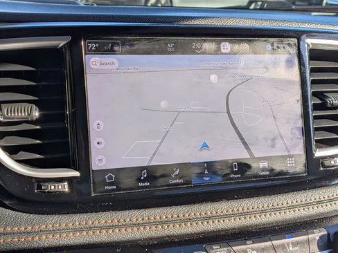 Certified 2021 Chrysler Pacifica Pinnacle image 16