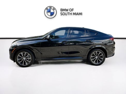 Used 2025 BMW X6 xDrive40i w/ Climate Comfort Package image 4