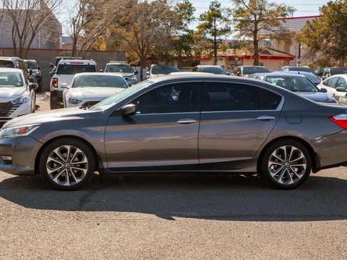 Used 2015 Honda Accord Sport image 8