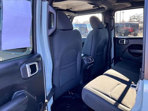 Used 2024 Jeep Wrangler Willys image 12