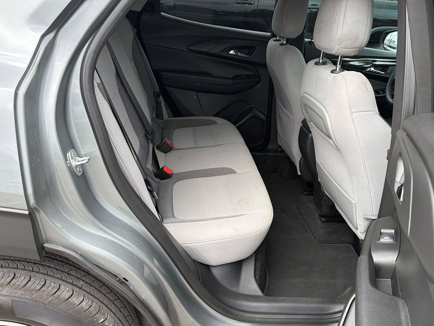Used 2025 Chevrolet TrailBlazer LT w/ Driver Confidence Package FWD image 17