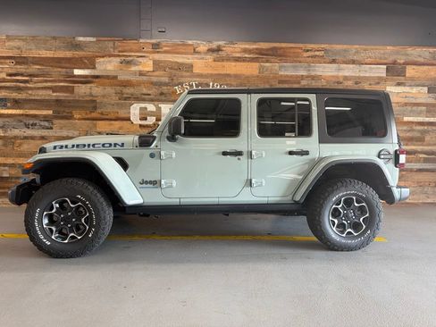 Used 2023 Jeep Wrangler Unlimited Rubicon 4xe w/ Cold Weather Group AWD/4WD image 11