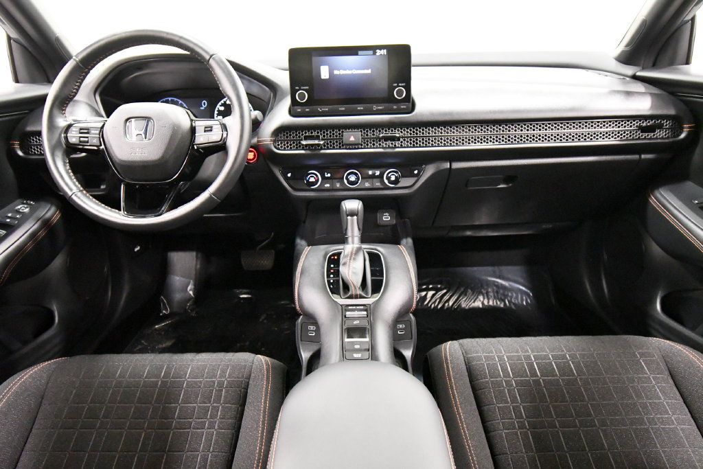 Certified 2024 Honda HR-V Sport image 3
