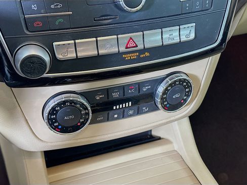 Used 2016 Mercedes-Benz GLE 350 image 24