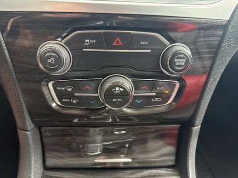 Used 2016 Chrysler 300 Limited AWD/4WD image 13