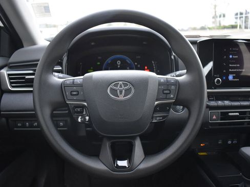 Certified 2025 Toyota Camry LE w/ Convenience Package image 9