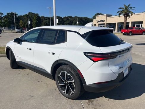 New 2026 Chevrolet Equinox EV LT image 5