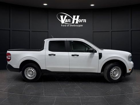 Used 2024 Ford Maverick XL image 2